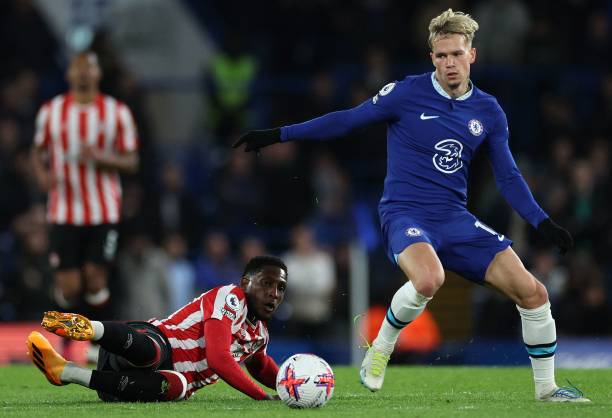 球队士气受 球队士气受